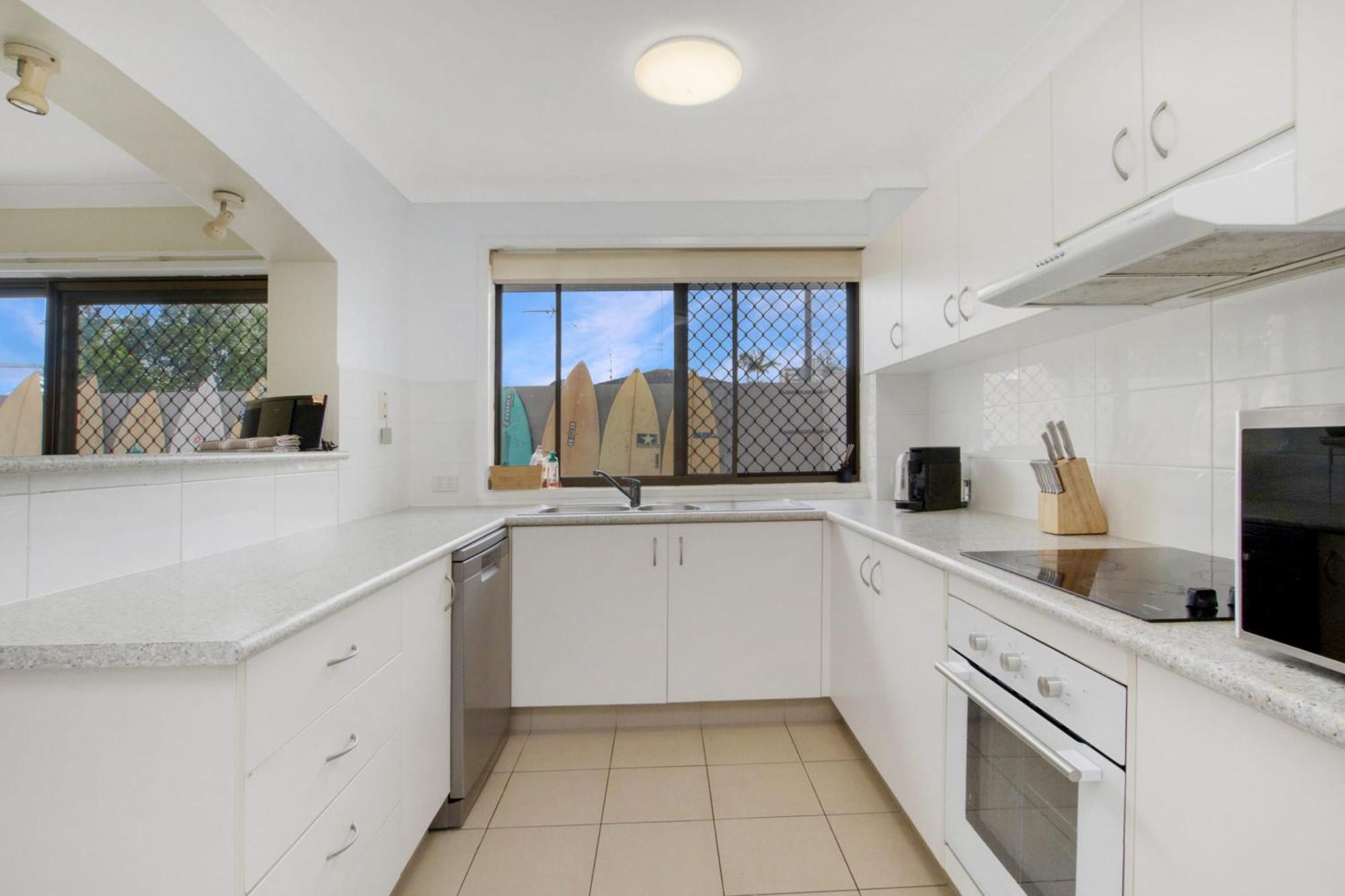 1 And 2 Apartment Gold Coast